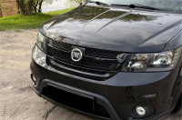 Fiat Freemont emblemat czarny 3.jpg